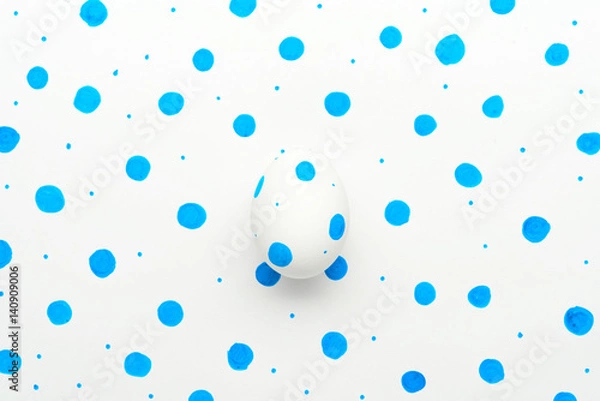 Fototapeta White egg blue polka dots pattern