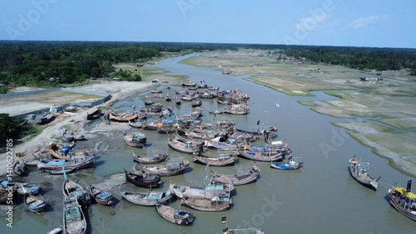 Obraz Drone view of hatiya chairman ghat, nijhum dwip, Bangladesh.