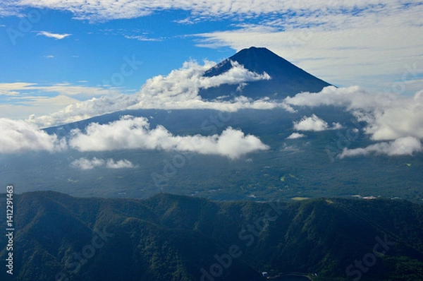 Obraz 御坂山地の雪頭ヶ岳より望む夏の富士山
