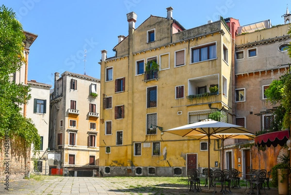 Fototapeta Campiello Novo o dei Morti (Square of the Dead), a small square built in 1838 above the cemetery of the friars of Santo Stefano (17th c), Venice, Veneto, Italy