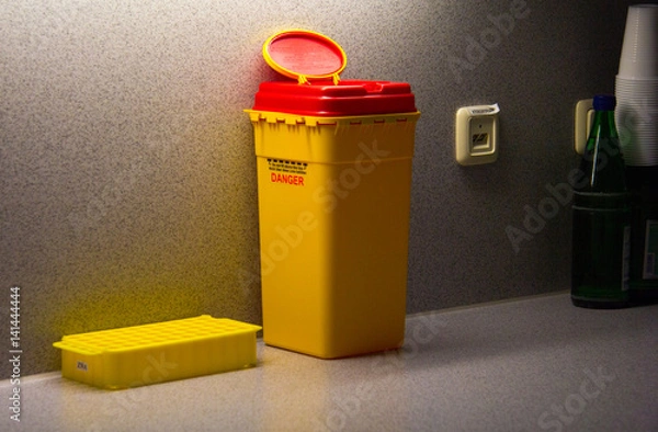 Obraz a medical bin for needles