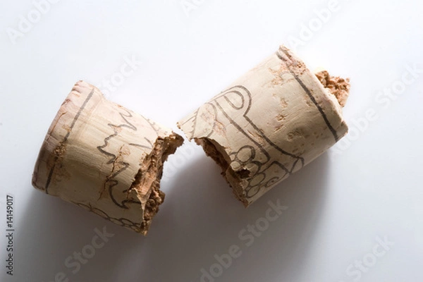 Fototapeta broken wine cork