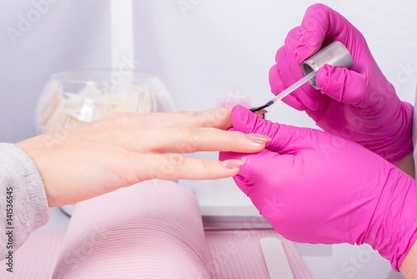 Obraz Manicure dłoni