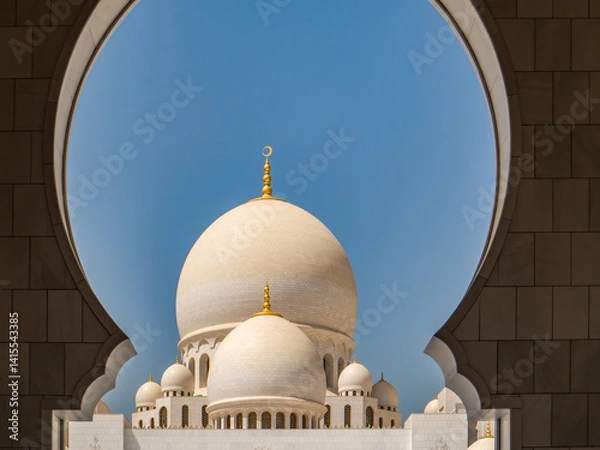 Obraz Abu Dabi. Sheikh Zayed mosque on in Abu Dabi, UAE.