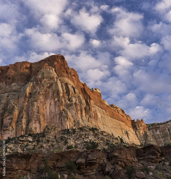 Obraz Capital Reef Cliff & Clouds