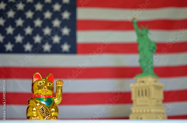 Obraz Golden maneki neko and statue of liberty with usa flag