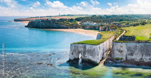 Obraz Aerial view of the beautiful Kingsgate Beach at the coast of Kent, England, with white chalk cliffs in the ocean