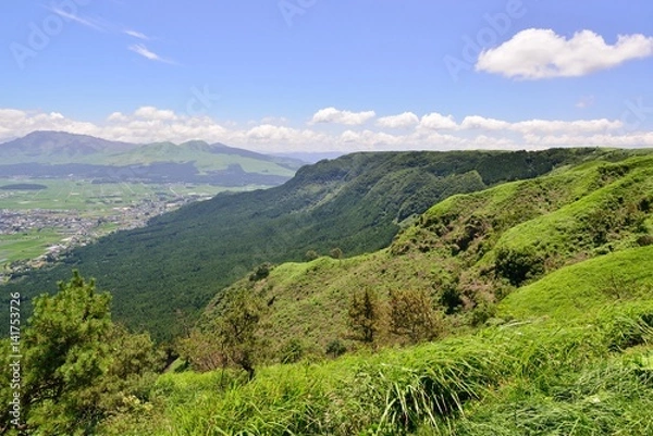 Fototapeta 阿蘇山外輪山をドライブ