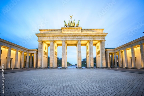 Obraz Brama Brandenburga w nocy w Berlin City w Niemczech