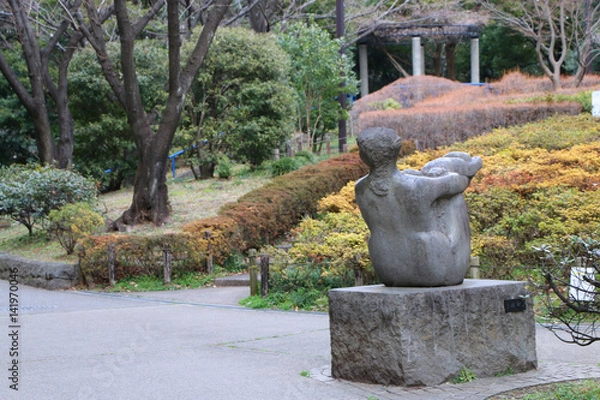 Fototapeta 公園の像