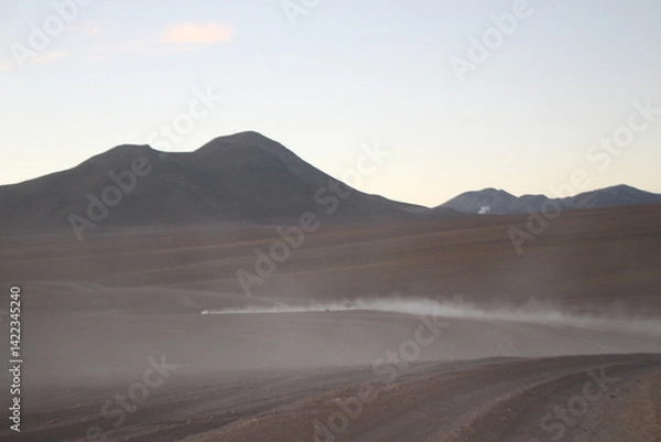 Obraz Lagoons, volcanoes and geysers in the Uyuni desert
