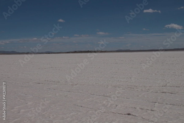 Obraz Lagoons, volcanoes and geysers in the Uyuni desert
