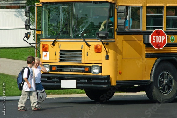 Obraz children getting off bus