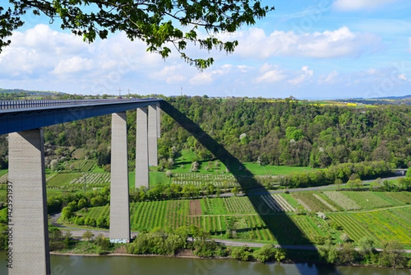 Fototapeta Aussichtspunkt Moseltalbrücke A 61 in Deutschland
