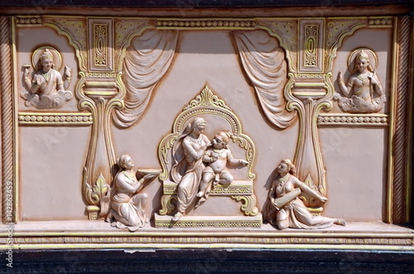 Obraz Rishikesh, Indie. Płaskorzeźba w hinduskiej świątyni Hanuman