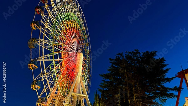 Obraz 夜の遊園地　夜の空　夜の風景　日本　エモい