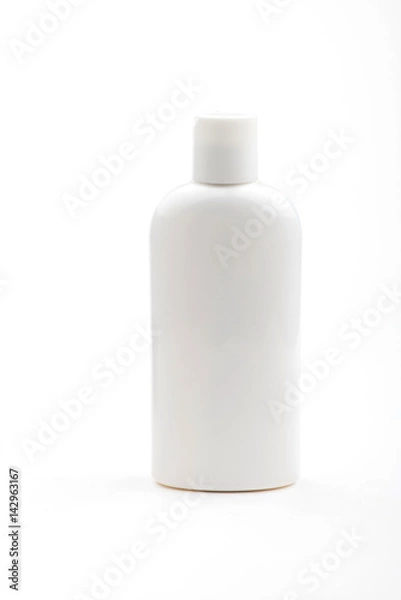 Fototapeta белая бутылка на белом фоне 