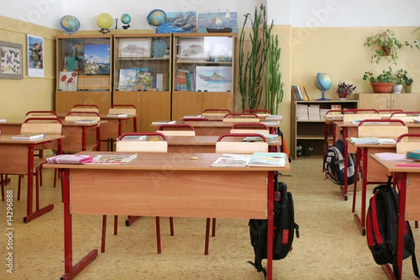 Fototapeta empty classroom at elementary school