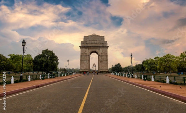 Obraz India Brama Pamięć wojenna zbudowana na wschodnim krańcu Rajpath Road New Delhi o zachodzie słońca.