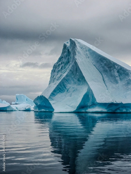 Fototapeta Iceberg icon with geometric lines.