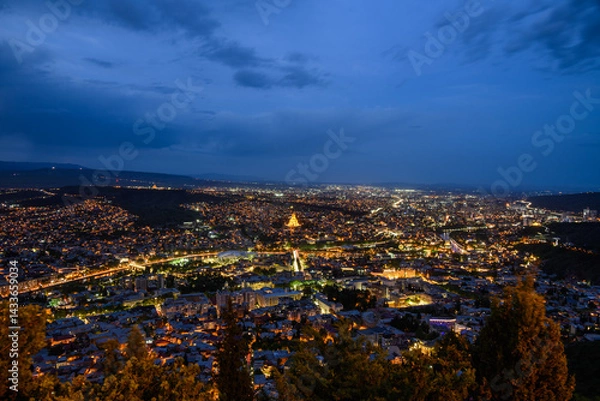 Obraz Cityscape of Tbilisi, Georgia, aerial panoramic night view from Mtatsminda Park hill