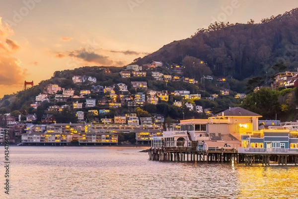 Fototapeta Sausalito resort town near San Francisco in North California, USA