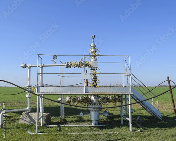 Obraz The equipment and technologies on oil fields. Oil well
