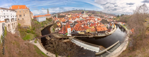Fototapeta Panoramic view of Cesky Krumlov with Vltava River and historic architecture in Cesky Krumlov, Czech Republic