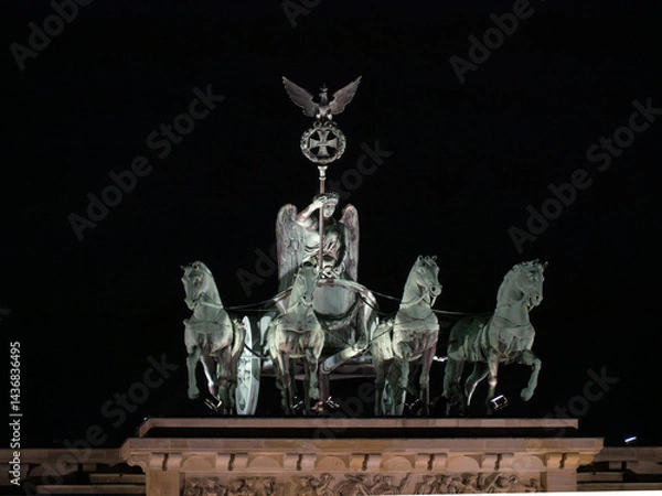 Obraz Brandenburg Gate Quadriga at night in Berlin, Germany