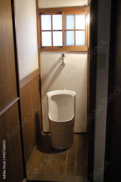 Obraz 古い洋館の男子トイレ
