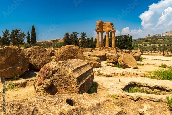 Fototapeta Agrigento, Sicily. Temple of Castor and Pollux one of the greeks temple of Italy, Magna Graecia. The ruins are the symbol of Agrigento city.