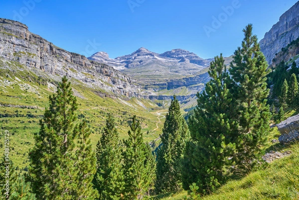 Obraz Ordesa Valley in the Pyrenees. Ordesa and Monte Perdido National Park seen from the Hunters' Trail, Huesca, Aragon, Spain.