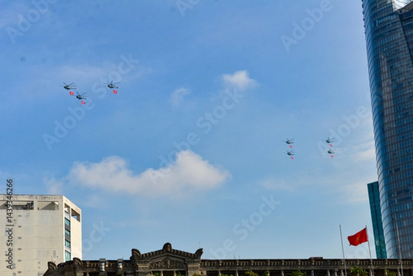 Obraz Helicopter Parade Over Saigon Skyline on Vietnam Reunification Day

