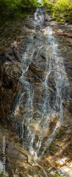 Obraz 秘境の滝 地獄棚の滝の縦パノラマ