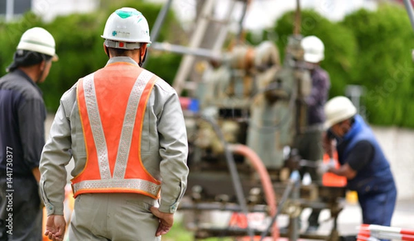 Obraz インフラ・地下水ボーリングの男たち