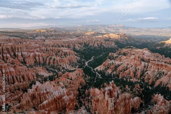 Obraz Panoramic view of Bryce Canyon's stunning rock formations and valleys
