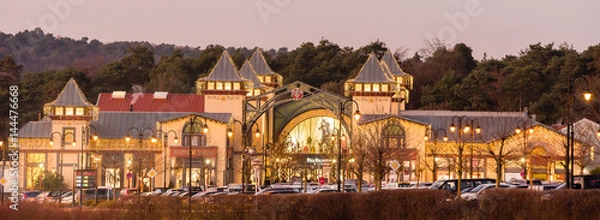 Obraz Wertheim Village Einkaufsstrasse