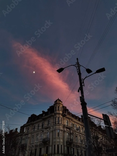 Obraz Pink sky over elegant architecture