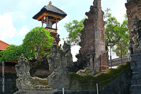 Fototapeta Hindus temple at Petitenget -Seminyak beach, with exotic architecture and style