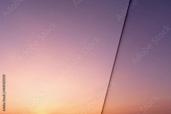 Fototapeta 紫色の夕方の空と、２枚の紙