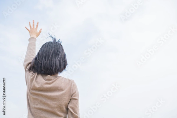 Fototapeta 女性, 青空