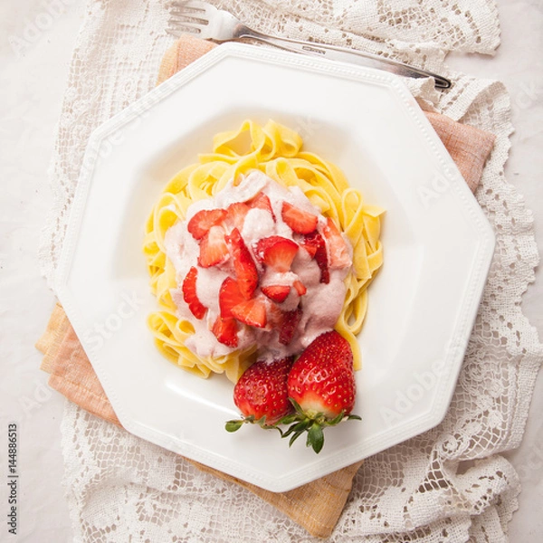 Obraz Pasta with strawberries.