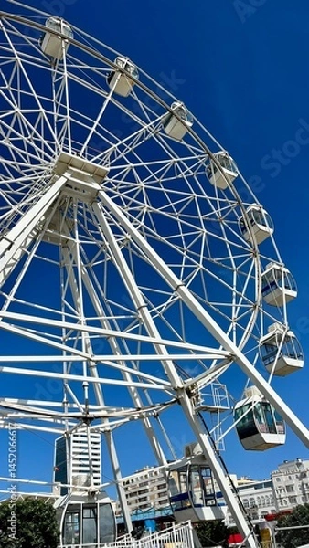 Obraz Wheel of Views: A Close-Up Perspective