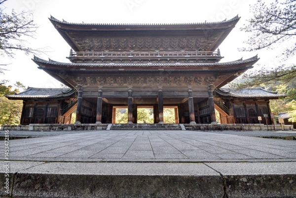 Obraz 南禅寺の青紅葉と三門