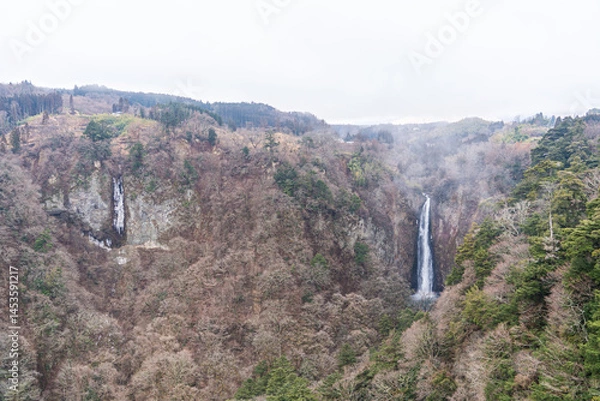 Obraz 大分県の巨大な吊り橋から見る雄大な自然