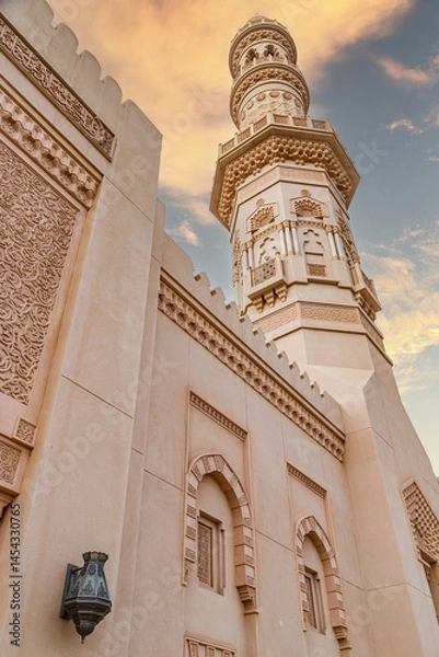 Fototapeta Jamea Sayyida Fatima bint Ali Al Said Mosque is a beautiful and serene place of worship in the Sultanate of Oman, reflecting the nation's rich Islamic heritage and elegant architecture.