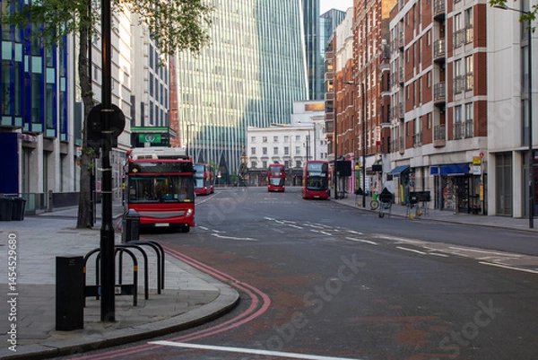 Obraz A peaceful and quiet urban street featuring buses in a modern and dynamic cityscape - Westminster - London