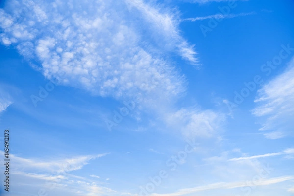 Fototapeta Pattern of the blue sky with clouds