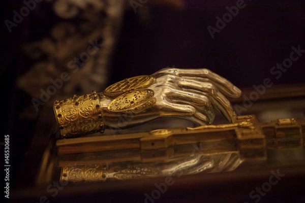 Obraz saint relics of Apostole Paul in the gilded