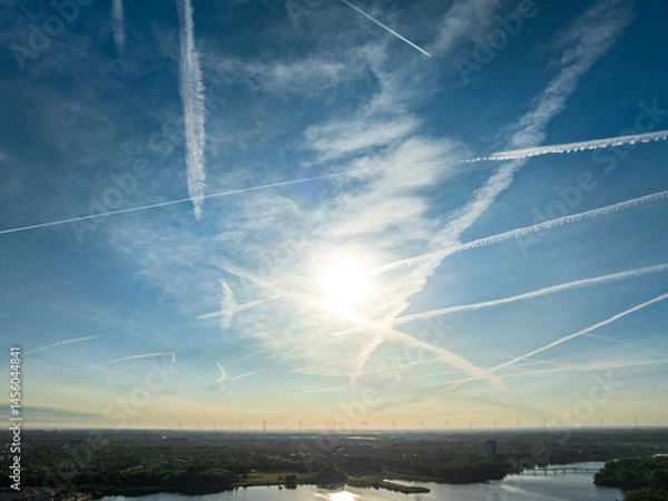 Obraz chemtrails left by airplanes